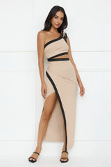 Trendsetter Mode One Shoulder Maxi Dress Beige
