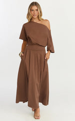Tami Midi Dress Off Shoulder Dress in Chocolate