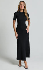 Lanie Midi Dress Knitted Crew Neck Short Sleeve Dress in Black