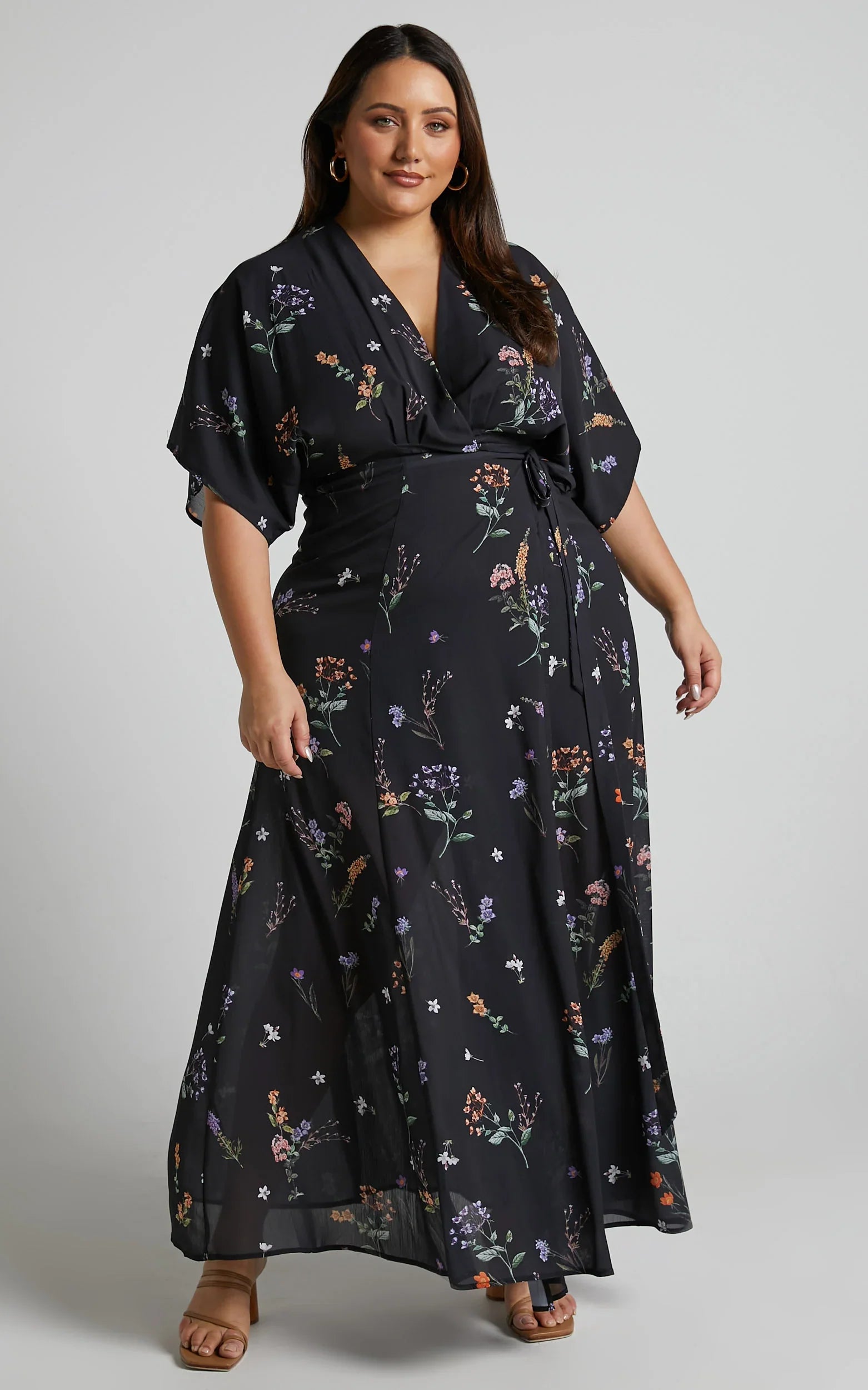 Erenza Maxi Dress Extended Sleeve Wrap Dress in Black Flower Field
