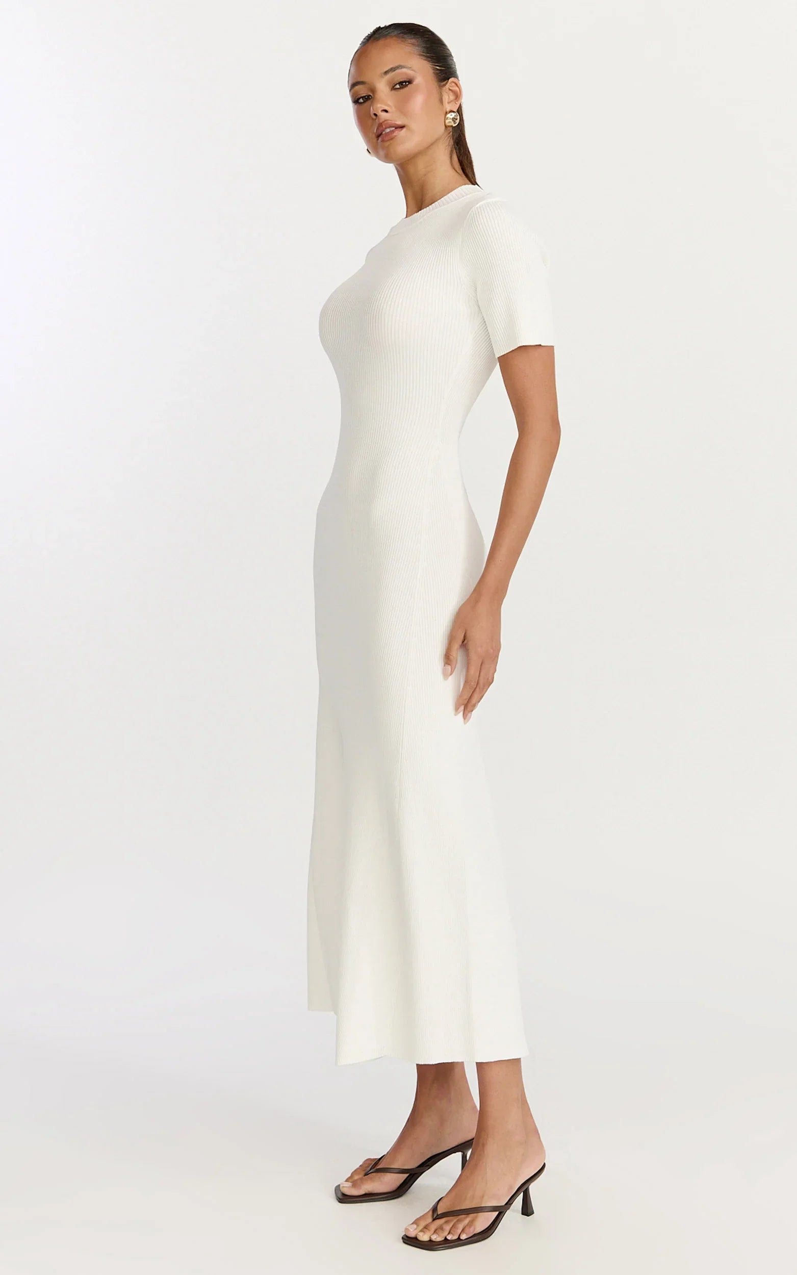 Lanie Midi Dress Knitted Crew Neck Short Sleeve Dress in Cream