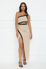 Trendsetter Mode One Shoulder Maxi Dress Beige