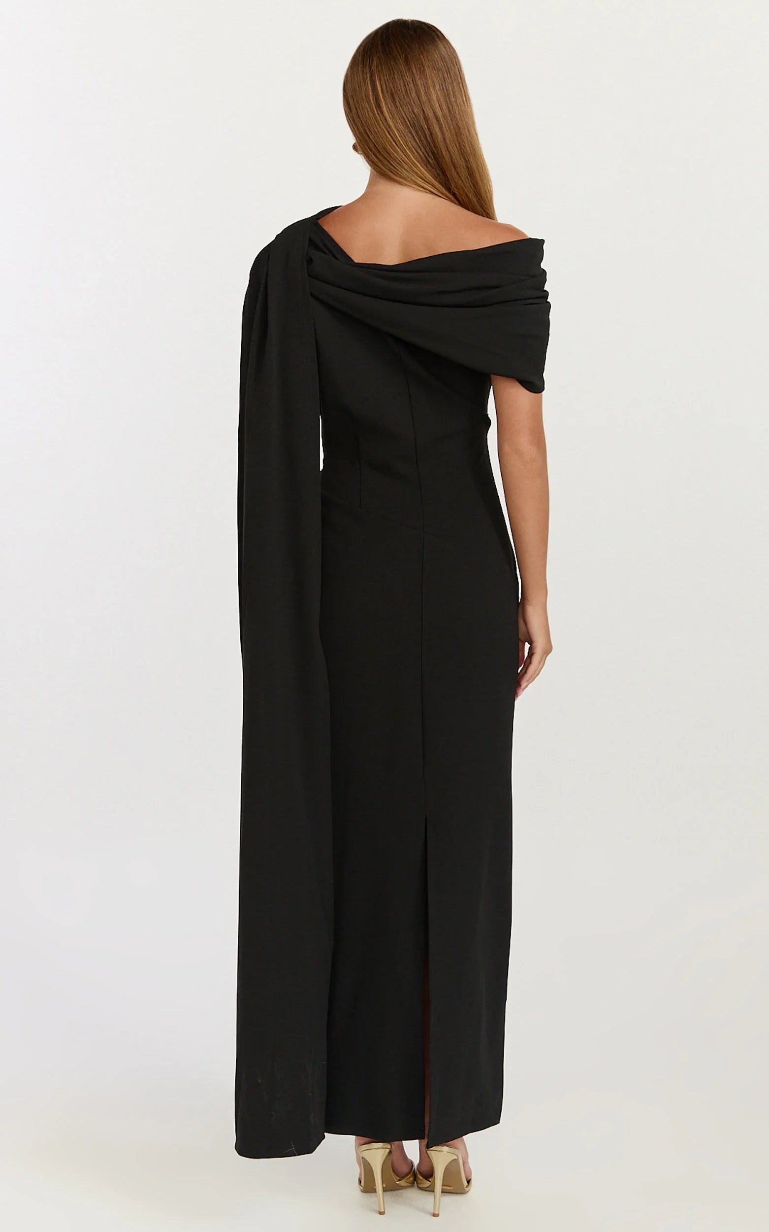 Visenta Midi Dress Asymmetrical Sleeve Dress in Black