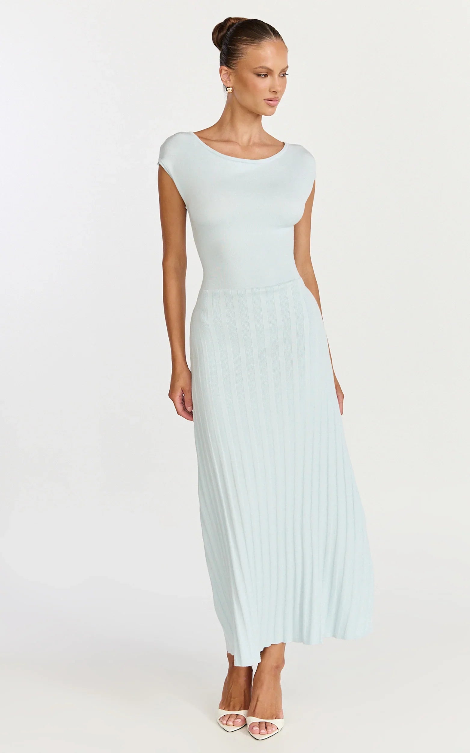 Jadey Midi Dress Cap Sleeve Pleated Dress in Pale Blue
