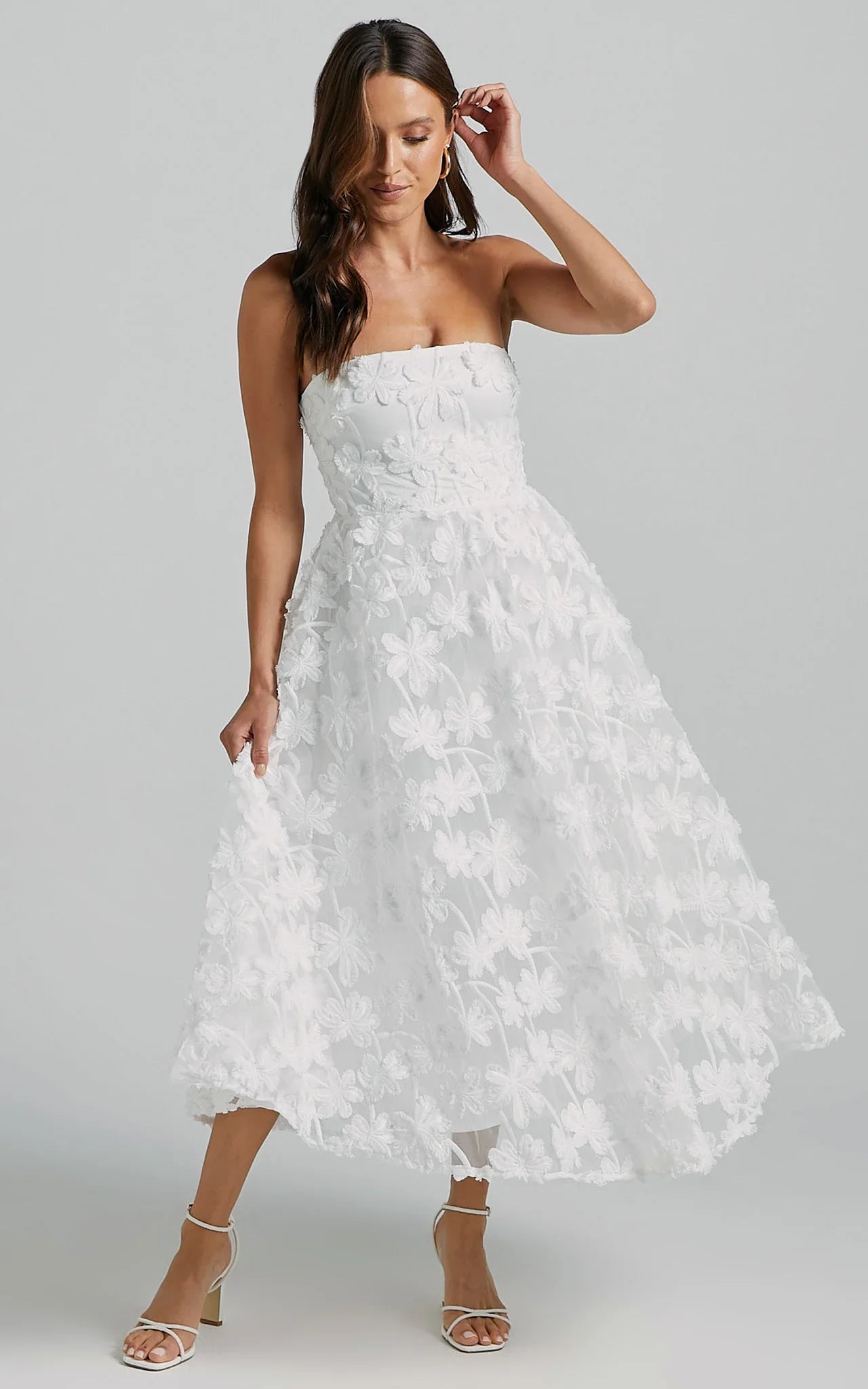 Rheiva Midi Dress Strapless 3D Embroidery Midi Dress in White
