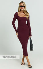 Lucy Midi Dress Ribbed Side Ruched Bodycon Dress in Wine
