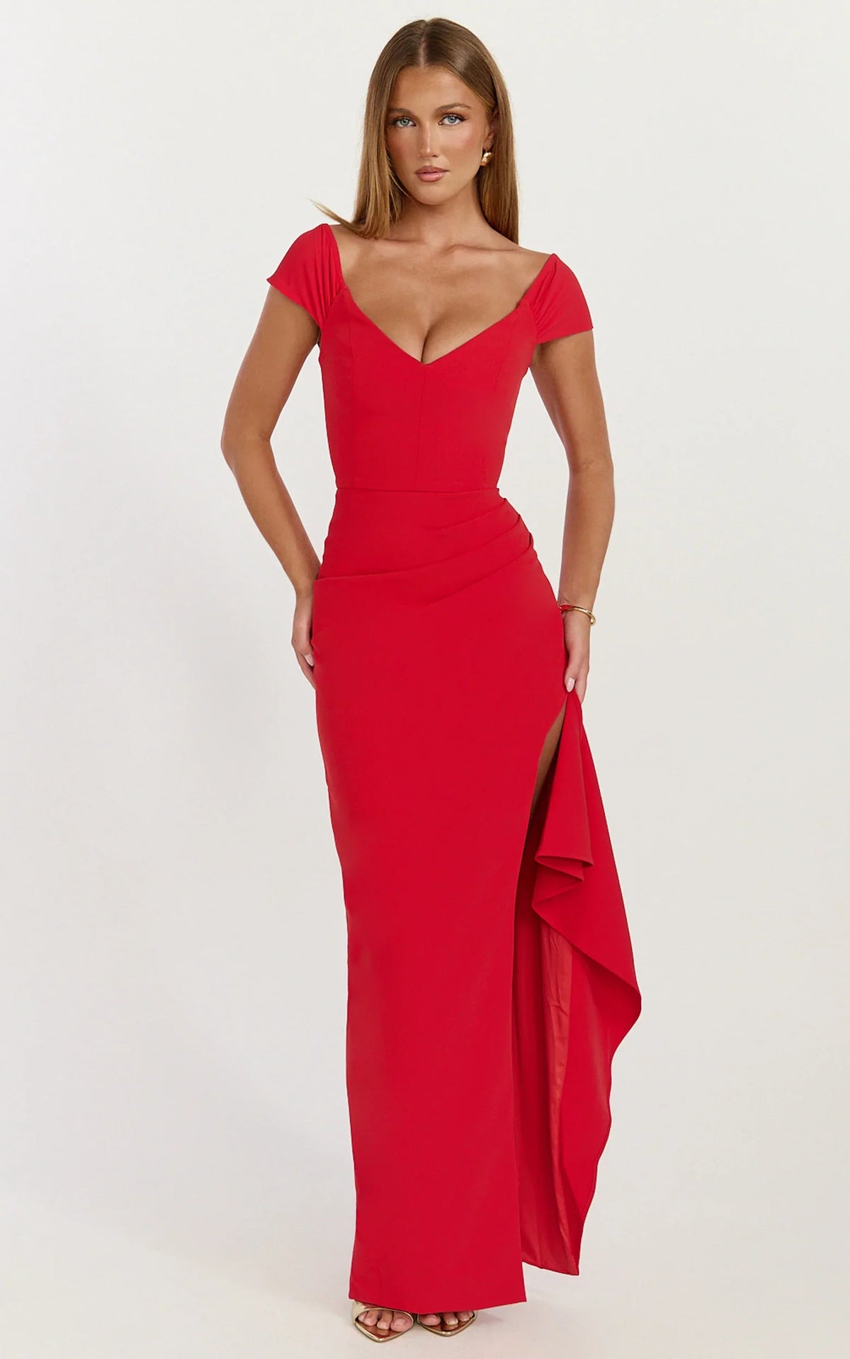 Skye Maxi Dress V Shaped Neckline Short Sleeve Dress in Red