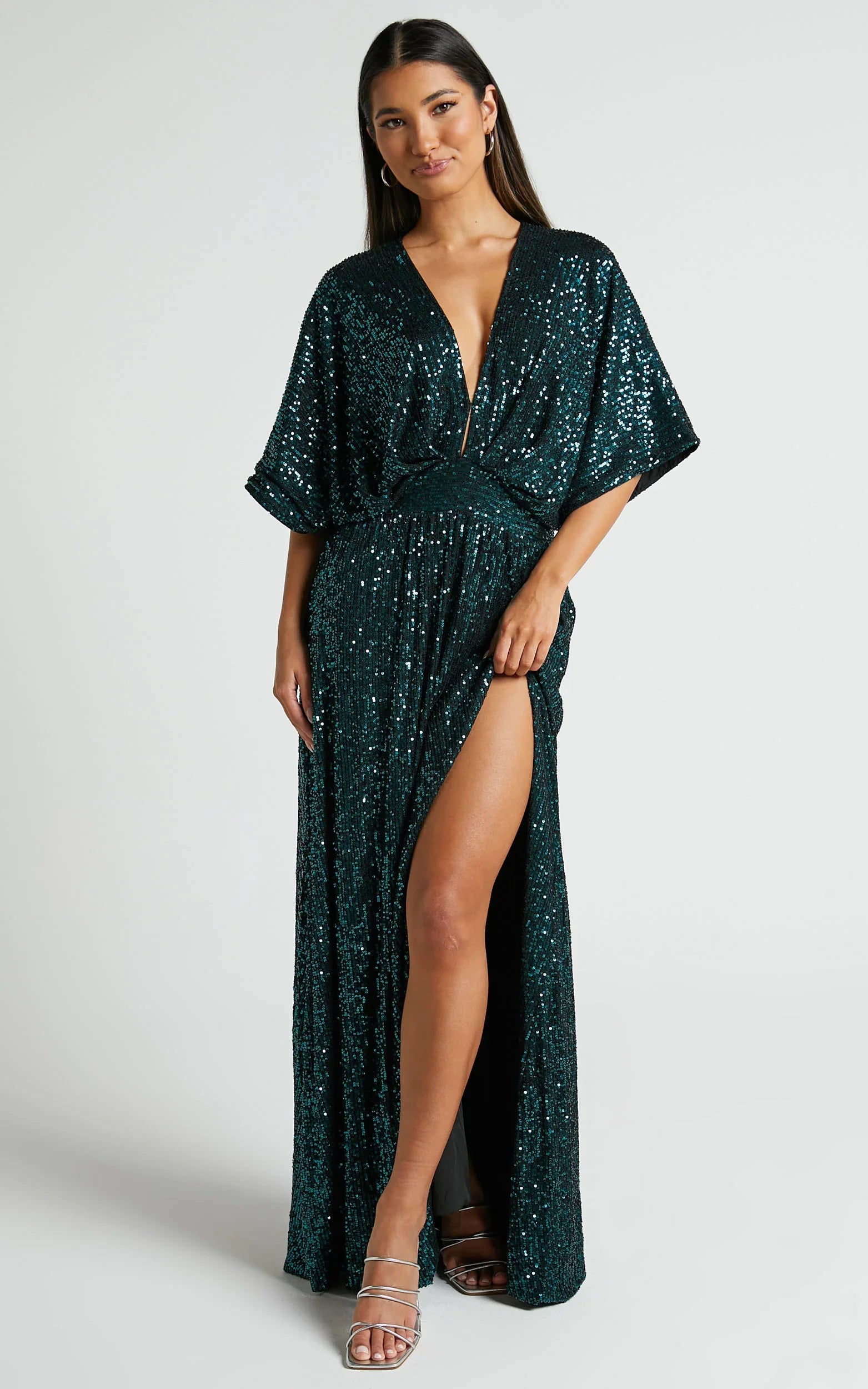 Miyah Maxi Dress Sequin Plunge Short Sleeve Dress in Emerald