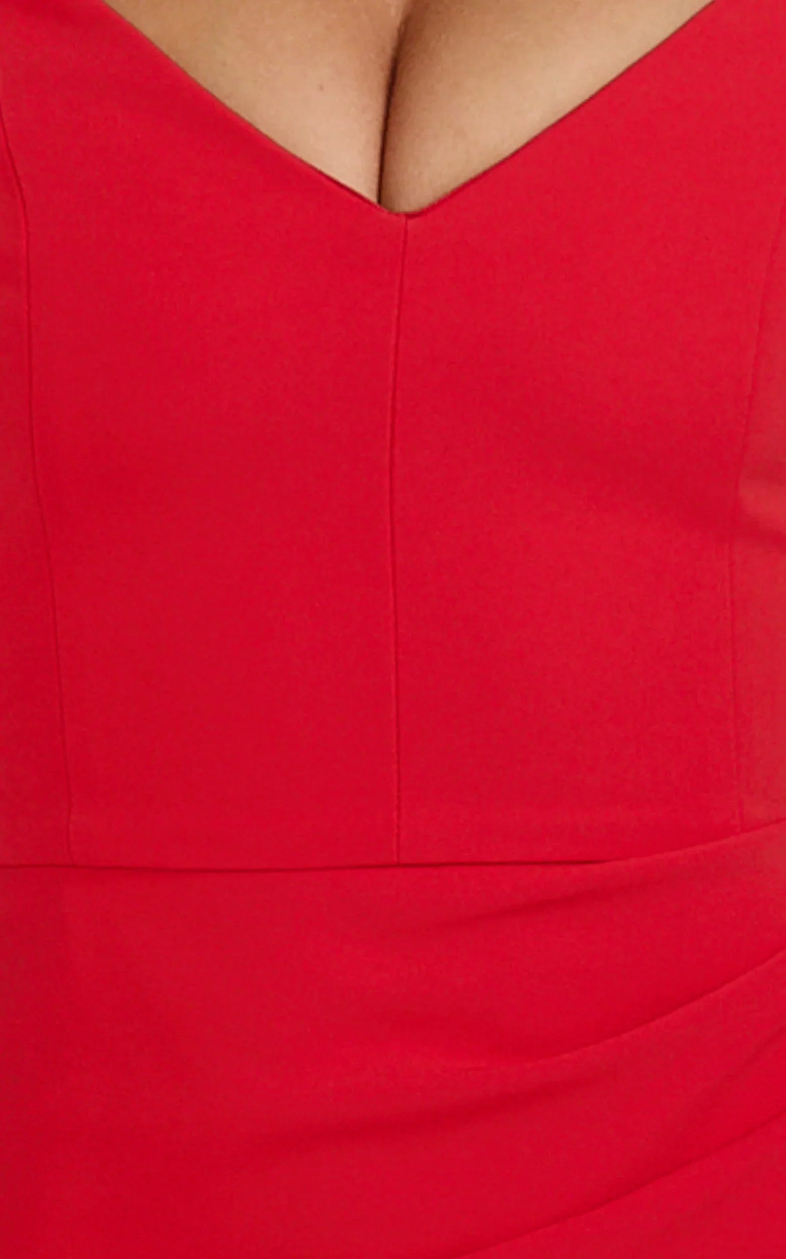 Skye Maxi Dress V Shaped Neckline Short Sleeve Dress in Red