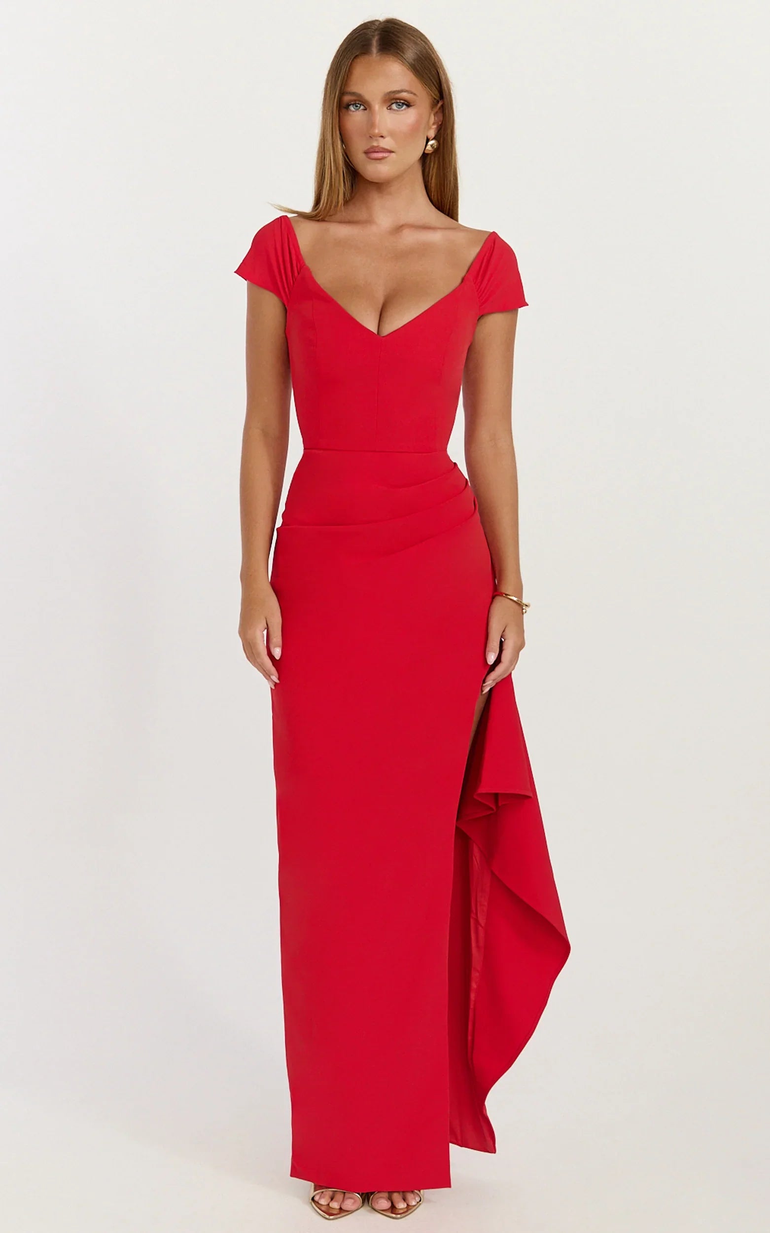 Skye Maxi Dress V Shaped Neckline Short Sleeve Dress in Red
