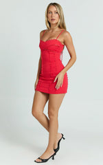 Gigi Mini Linen Blend Dress Sweetheart Tie Back Scallop Detail Dress in Red