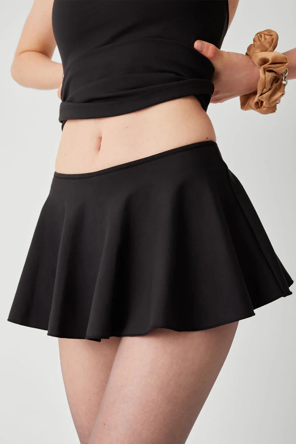 Star Low Rise Skort Black