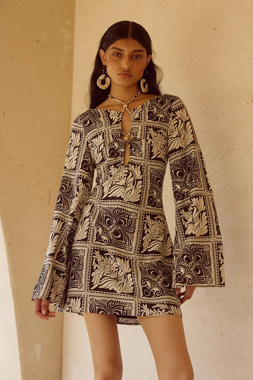 CHANTELLE SLEEVED MINI DRESS HAVANNA BLACK